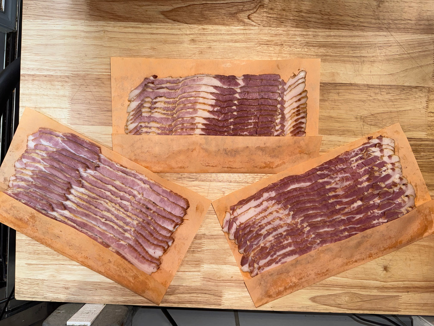 3lb of Regular Sliced Amish Style Smoked Bacon